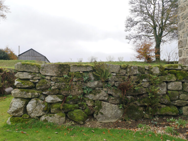 Dry stone retaining banks - photographed 2021